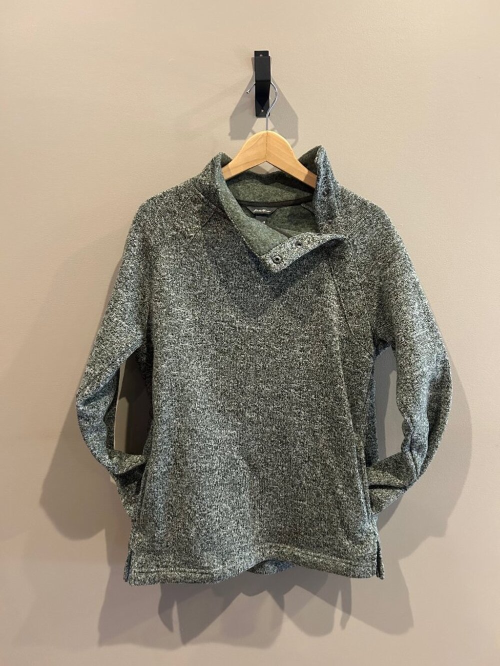 Eddie Bauer women’s snap/mock neck fleece pullover